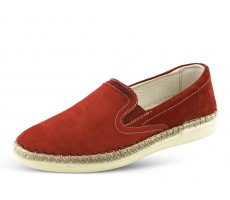 Női cipő gumival piros színben